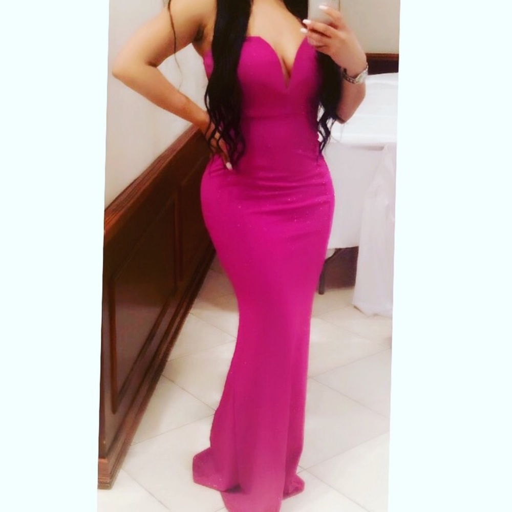 Hot pink  gown!